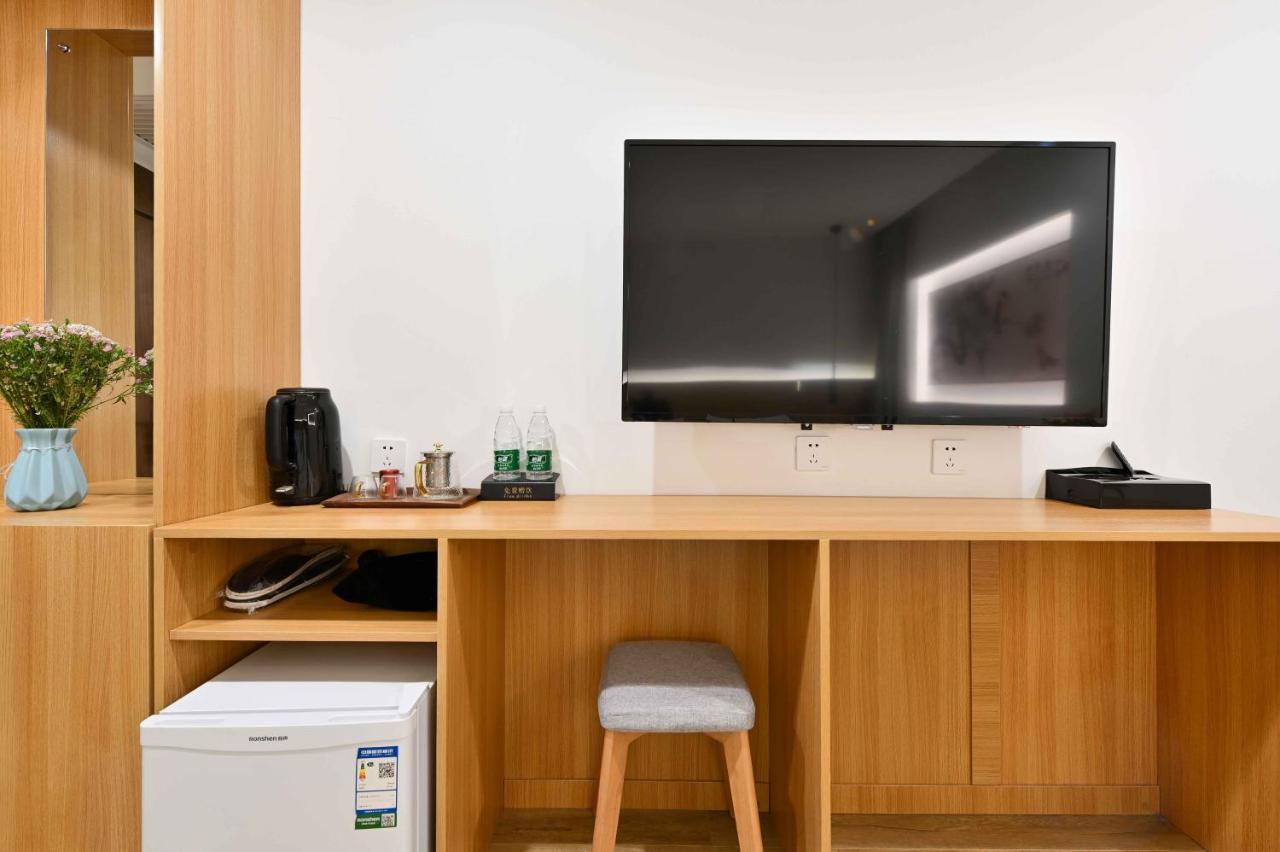 Xingshe Alley Courtyard Hotel Beijing Wangfujing Forbidden City Branch - Breakfast Included & English Speaking Reception & Free Wifi And Laundry Room & Hutong Culture & Cat-Keeping & Flower-Growing Terrace & One Day Tour Service & Free Coffee 외부 사진