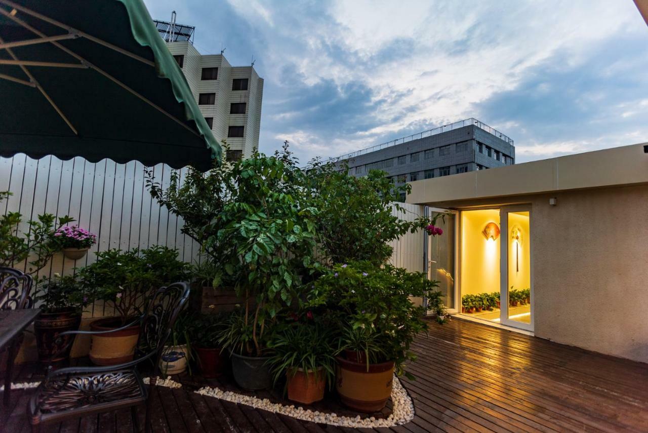 Xingshe Alley Courtyard Hotel Beijing Wangfujing Forbidden City Branch - Breakfast Included & English Speaking Reception & Free Wifi And Laundry Room & Hutong Culture & Cat-Keeping & Flower-Growing Terrace & One Day Tour Service & Free Coffee 외부 사진